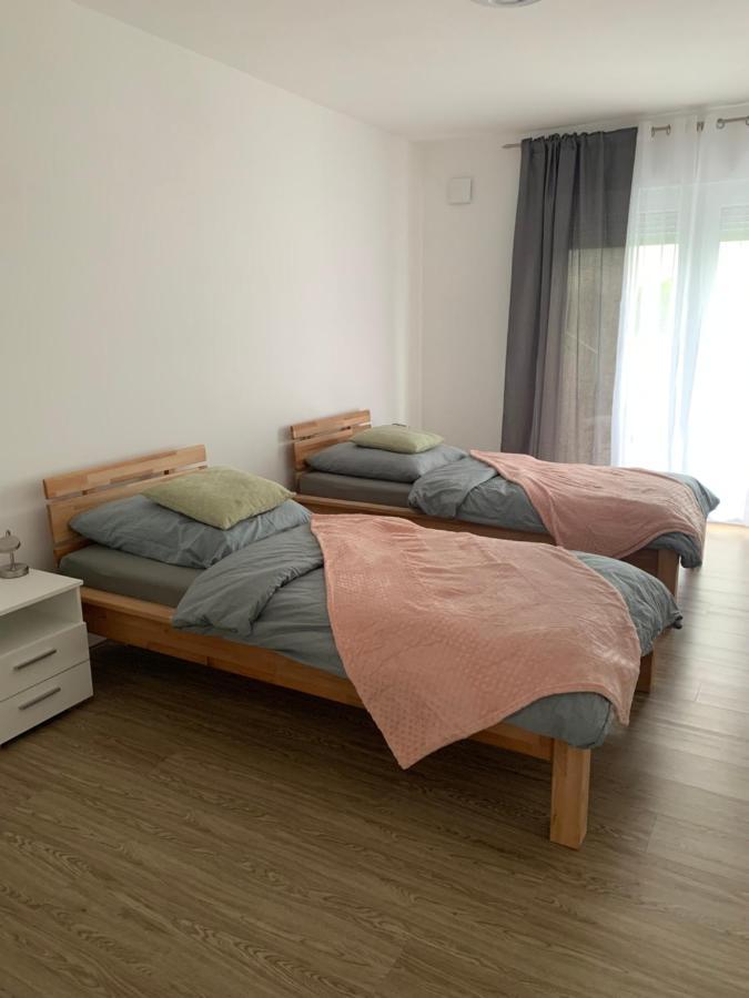 Apartment 3 Hanna *